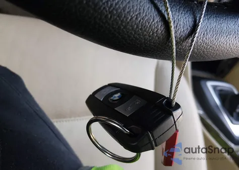 2013 BMW X1 Sdrive28I from USA, damaged, VIN WBAVM1C56DVW44289